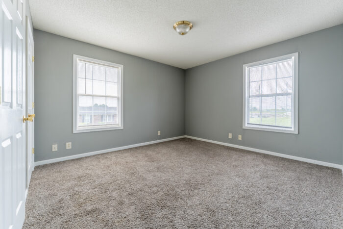 Darlene 16 - Image 11