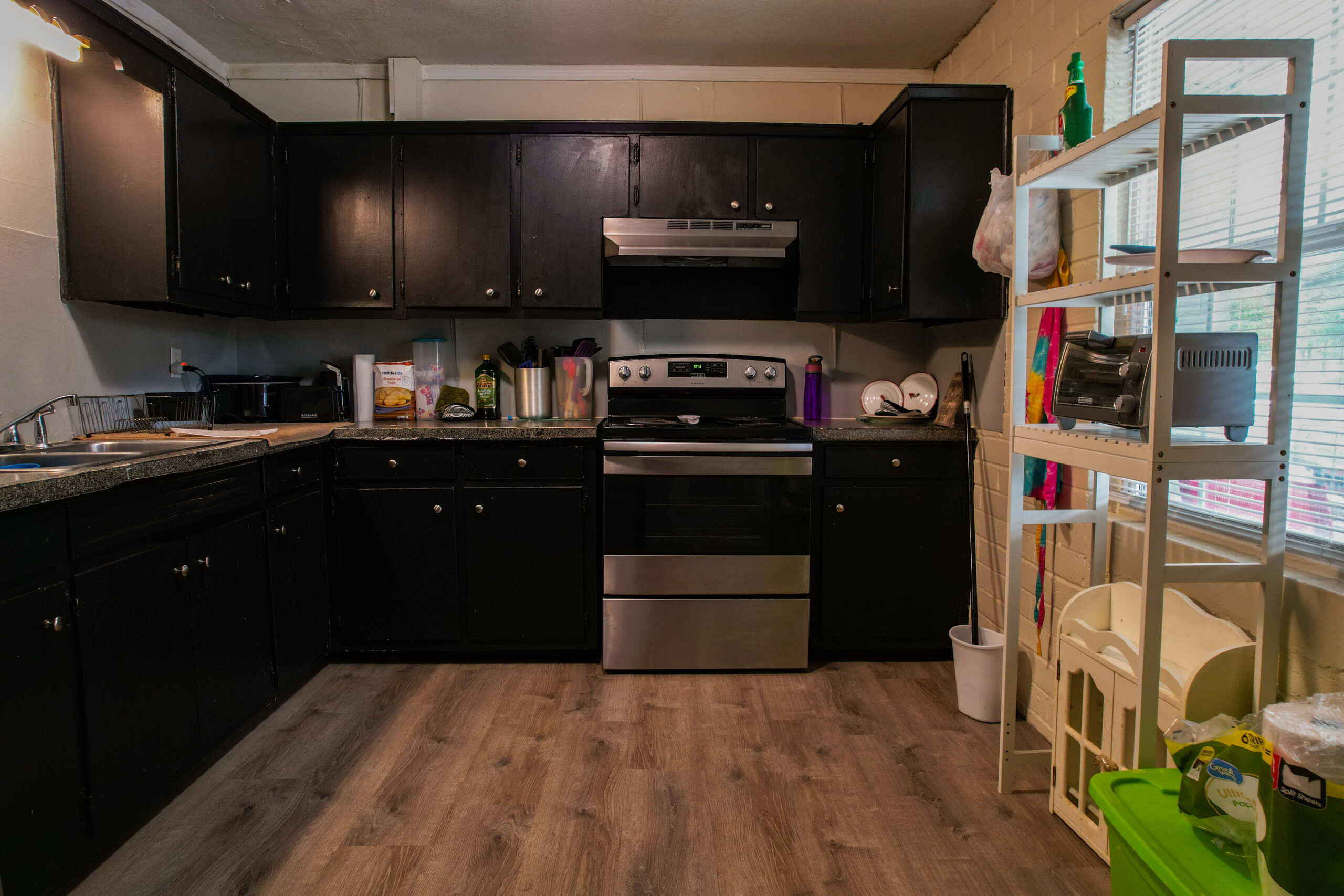 Sun Valley Apartments - Image 11