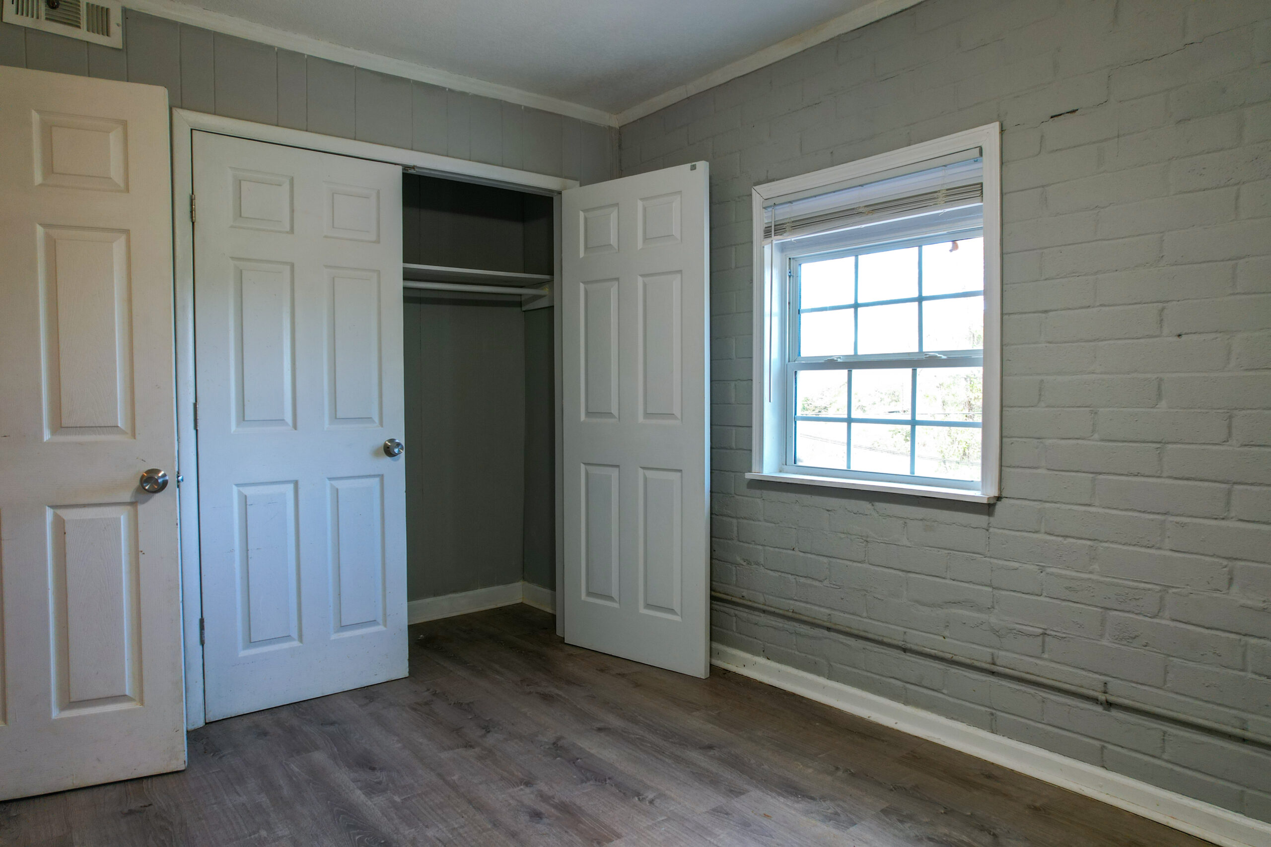 Sun Valley Apartments - Image 13