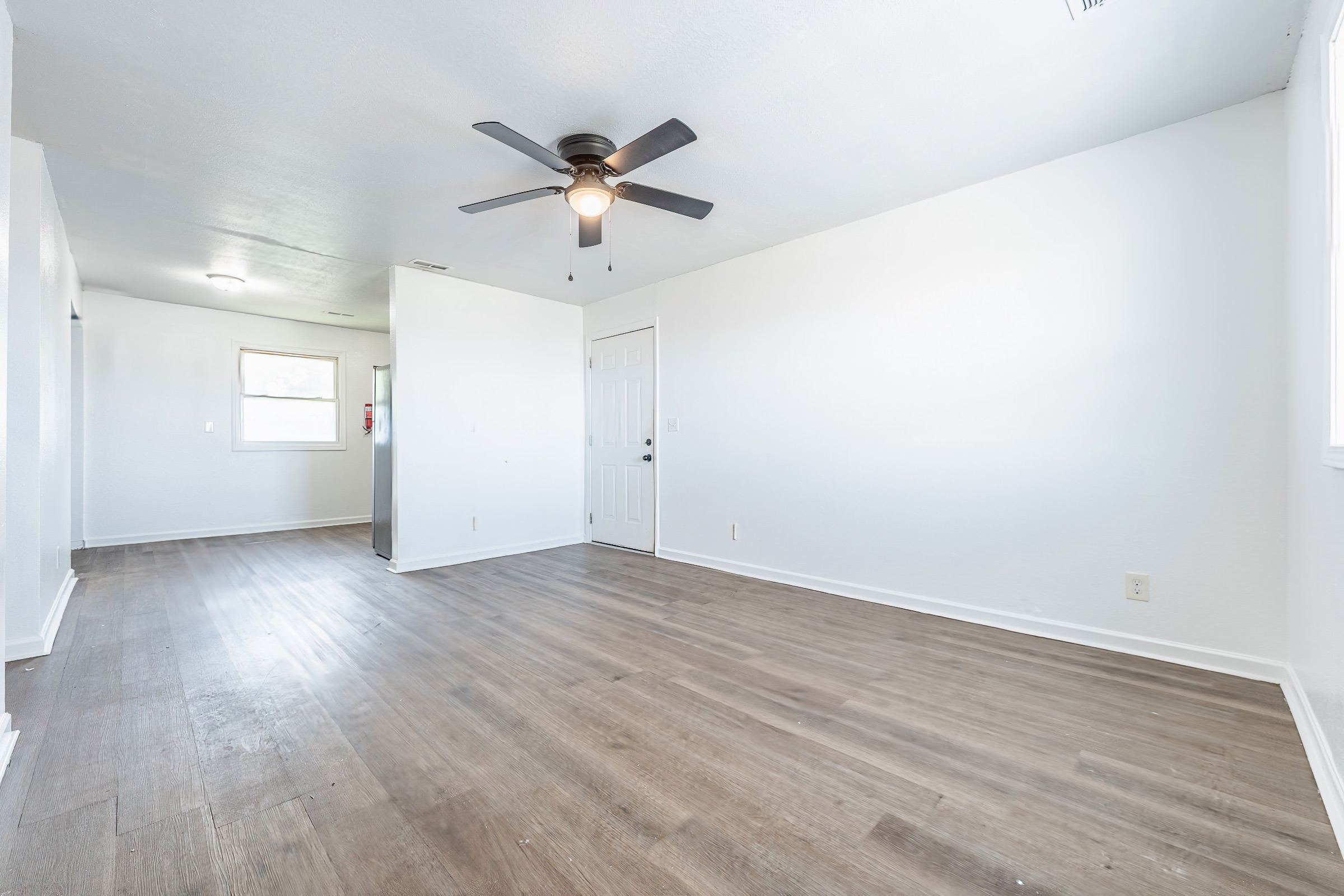 Manor Apartments - Image 6