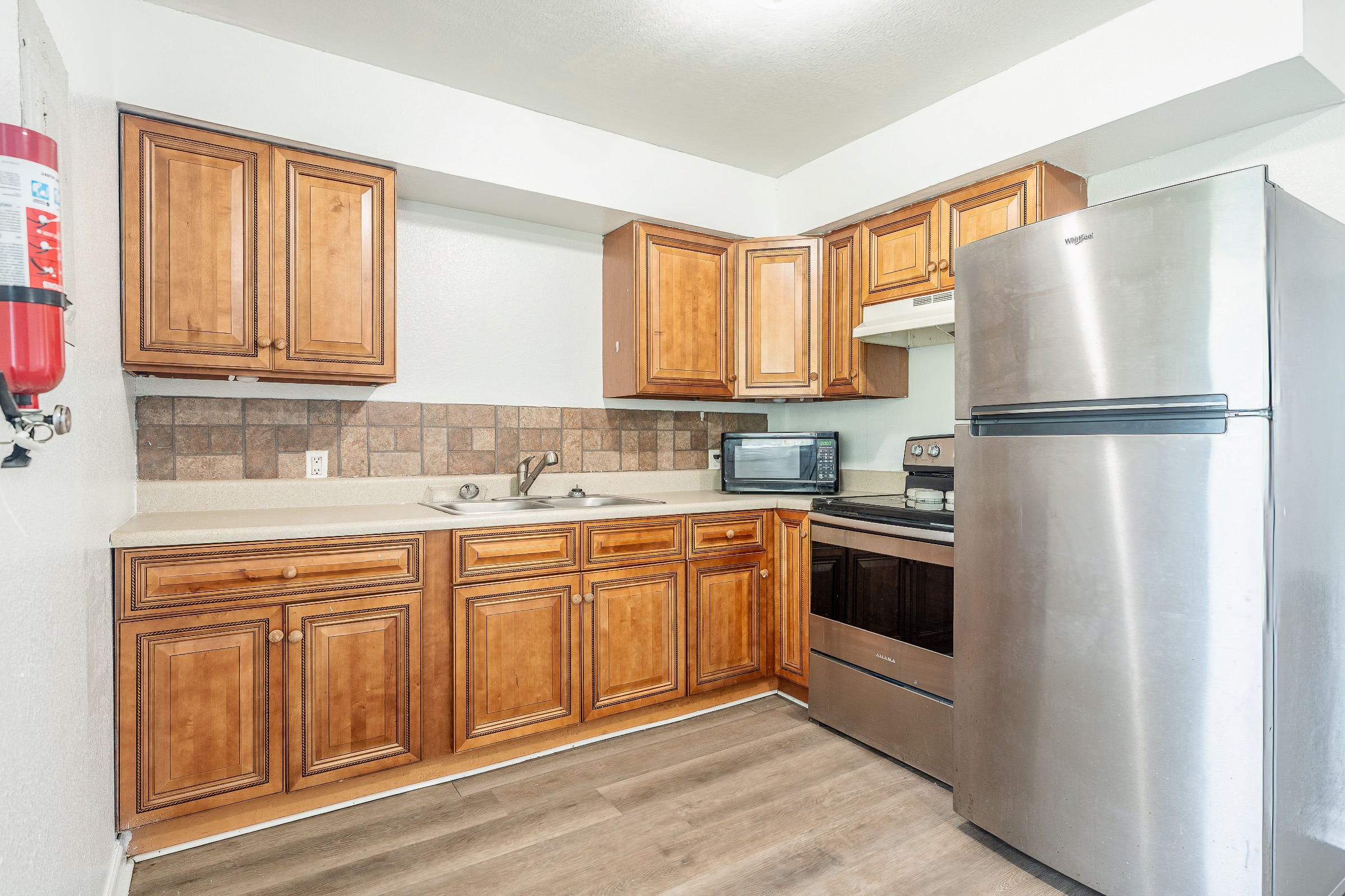 Manor Apartments - Image 7
