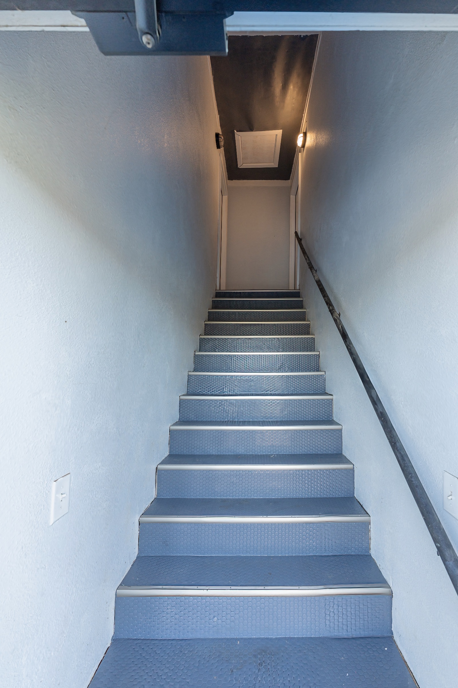 Manor Apartments - Image 9